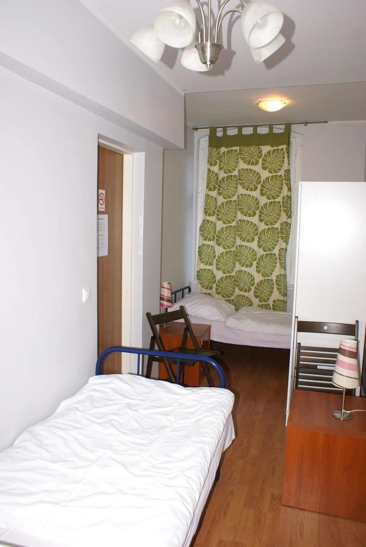 Frolic Goats Hostel Poznan Ngoại thất bức ảnh