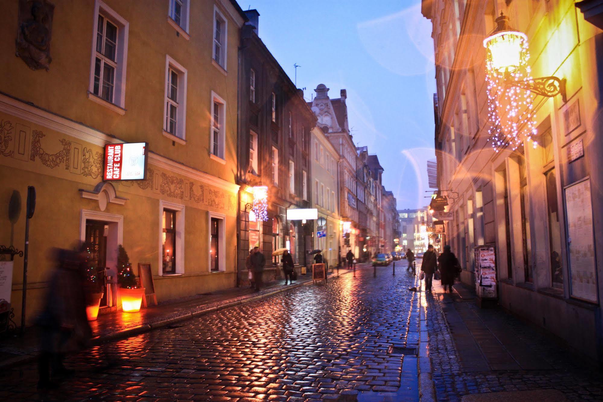 Frolic Goats Hostel Poznan Ngoại thất bức ảnh